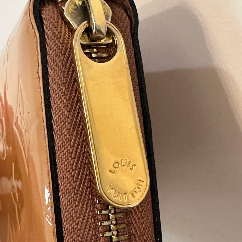 Louis Vuitton Vernis Zippy Wallet - Picture 3 of 9